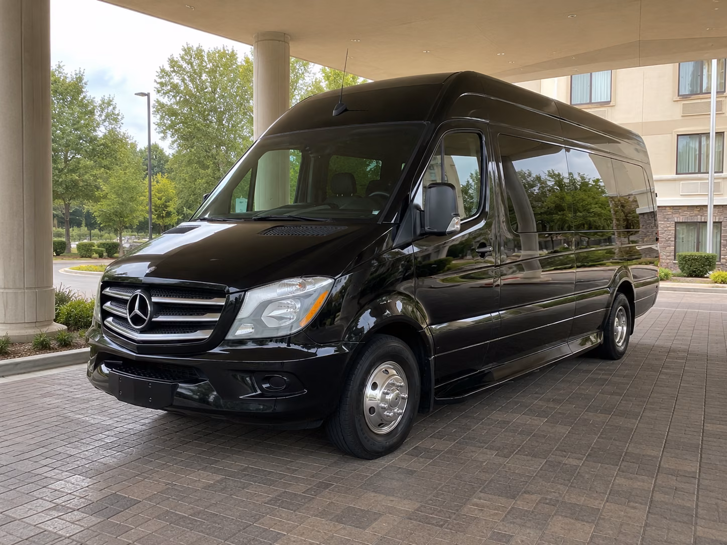 book a bus for your next corporate event 2