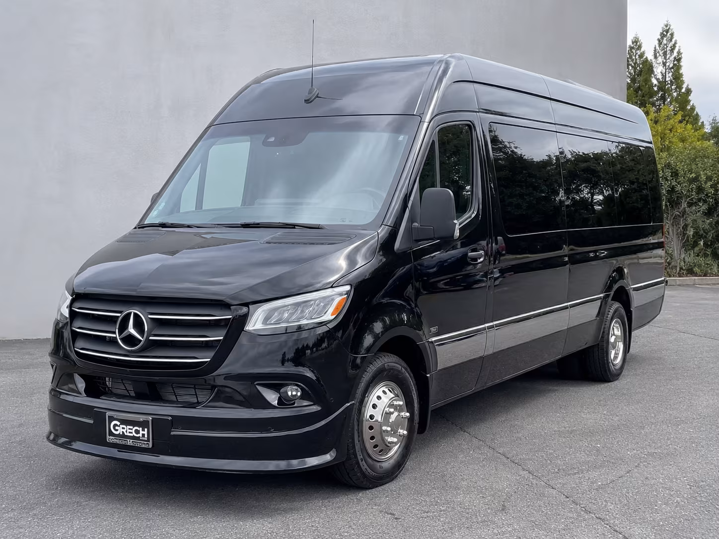 book a bus for your next corporate event 5