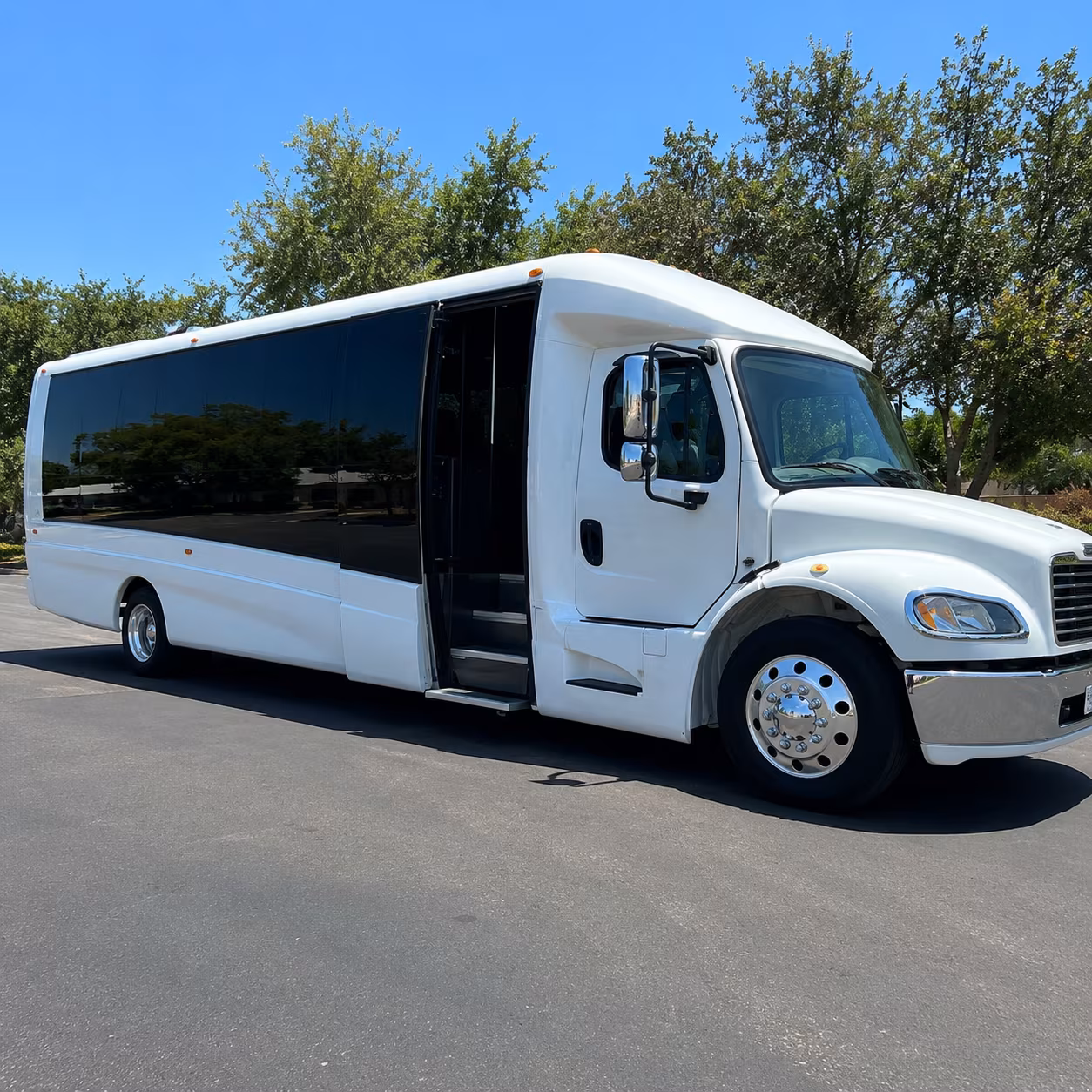 book a bus for your next prom 1