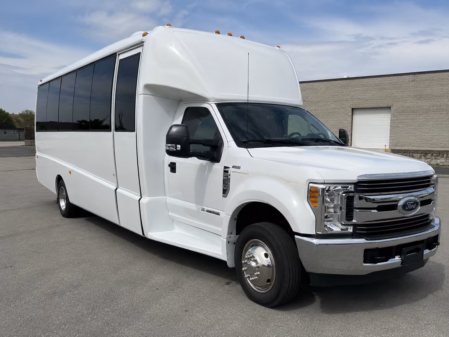 book a bus for your next wedding 1