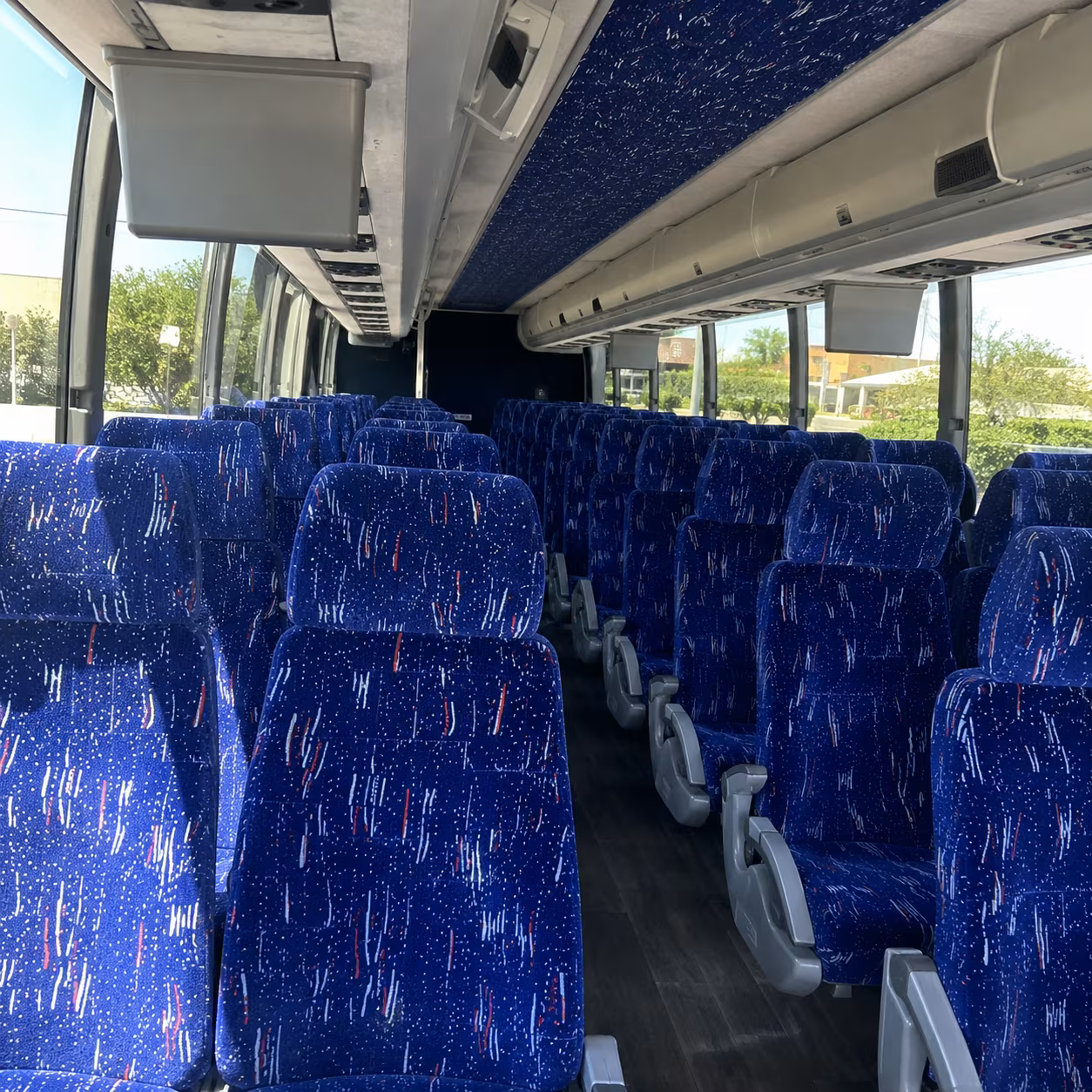 book a bus for your next wine tour 3